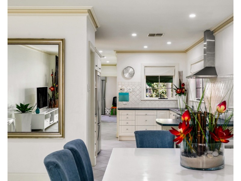 27 Hoylake Street, Novar Gardens SA 5040