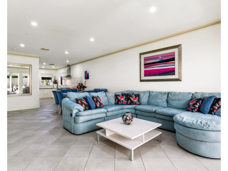 27 Hoylake Street, Novar Gardens SA 5040