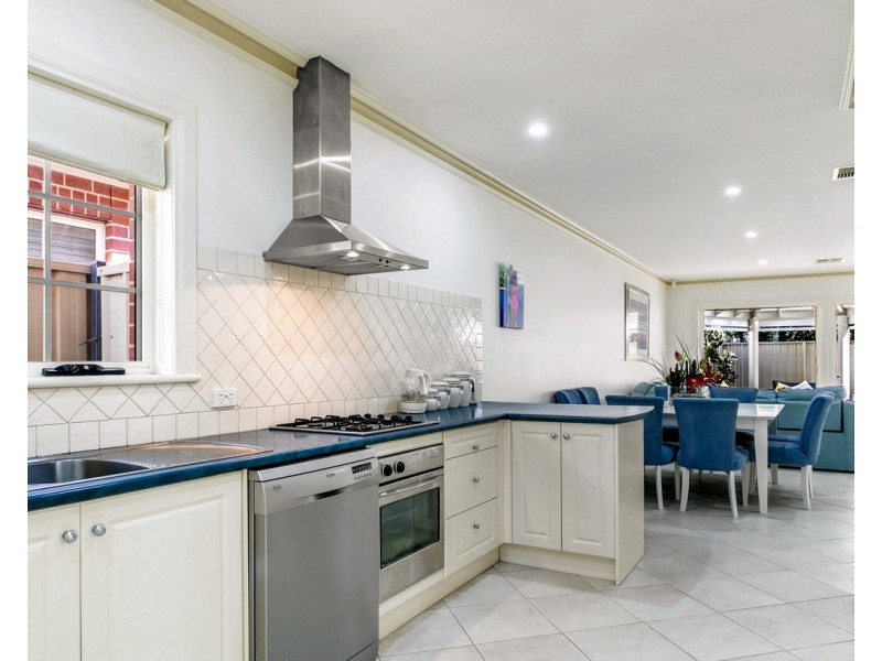 27 Hoylake Street, Novar Gardens SA 5040