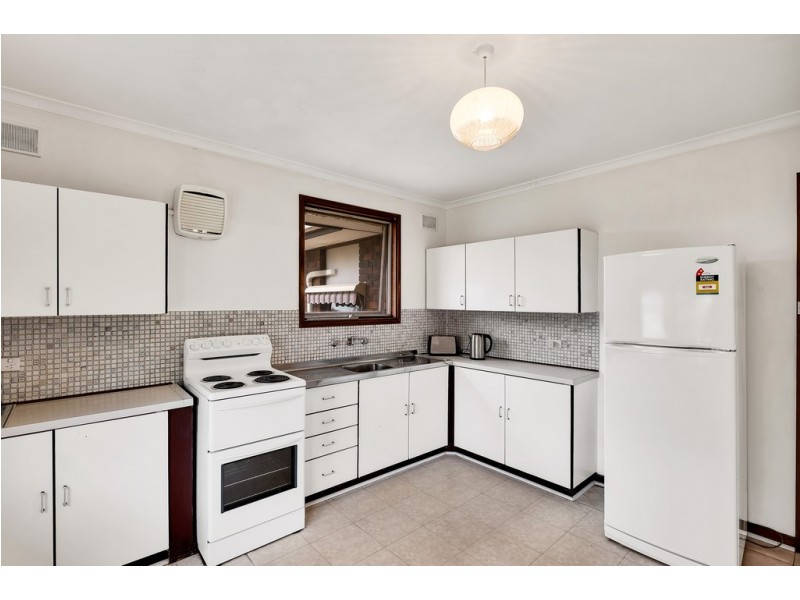 18 Montreal Avenue, Novar Gardens SA 5040