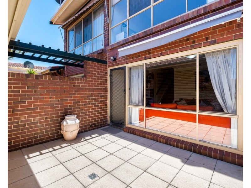 3/7 Sandpiper Place, West Lakes Shore SA 5020