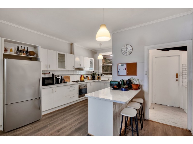 19 Bahloo Avenue, Mitchell Park SA 5043