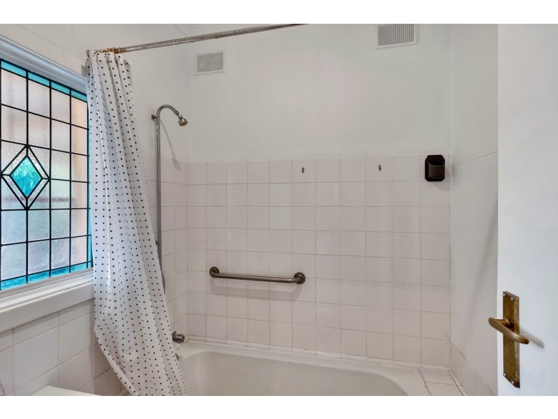 19 Bahloo Avenue, Mitchell Park SA 5043