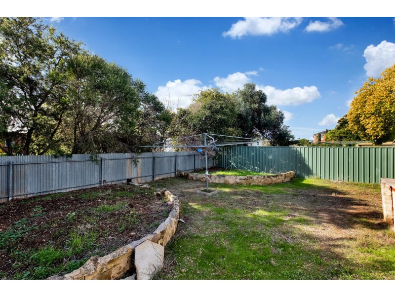 19 Bahloo Avenue, Mitchell Park SA 5043
