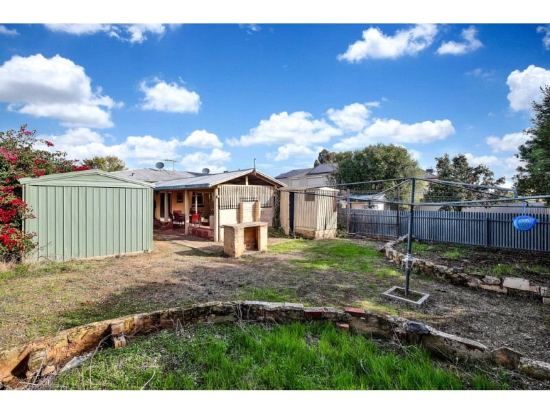 19 Bahloo Avenue, Mitchell Park SA 5043