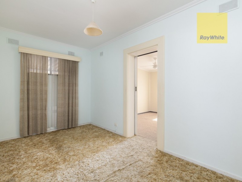 12 Howden Road, Fulham SA 5024