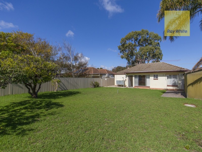 12 Howden Road, Fulham SA 5024