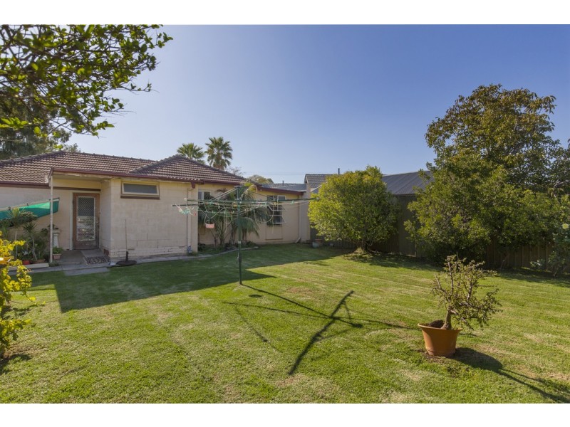 11 Cummins Street, Novar Gardens SA 5040