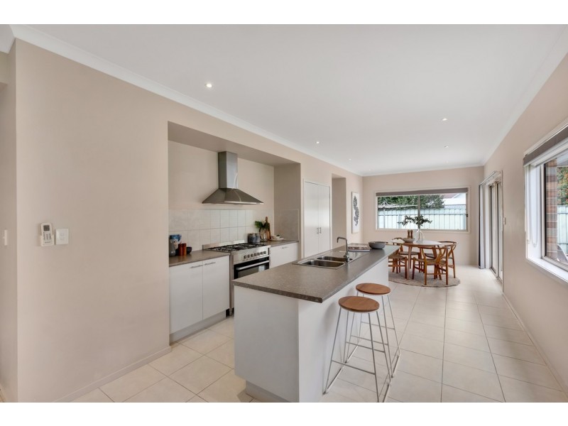 1b Oakleigh Road, Marion SA 5043