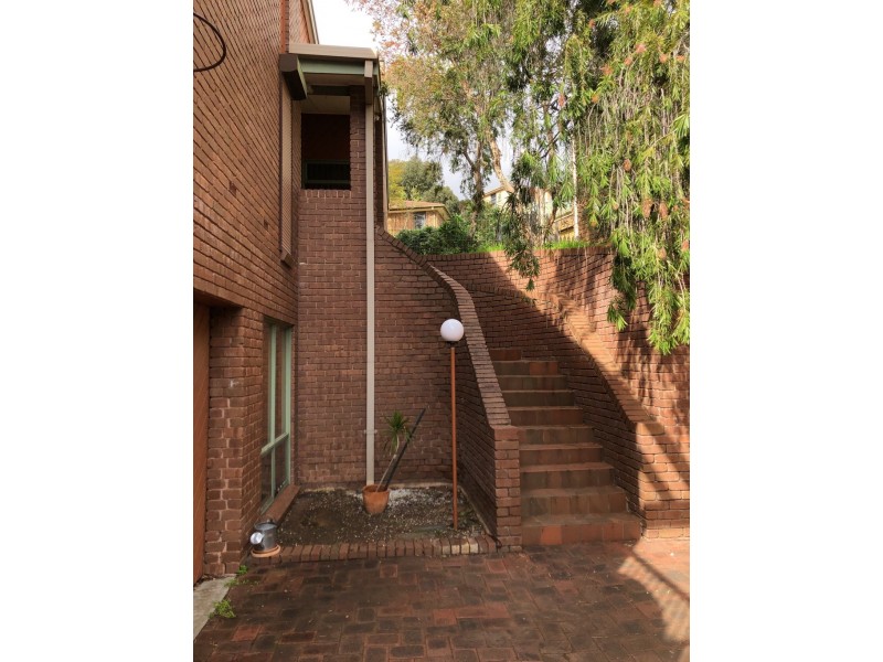 8 Cowell Crescent, Pasadena SA 5042