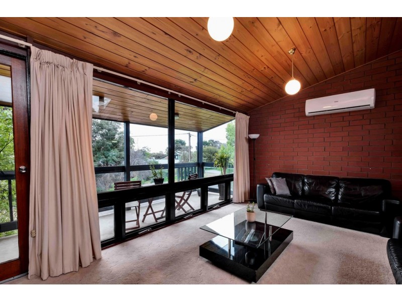 13 University Way, Bellevue Heights SA 5050