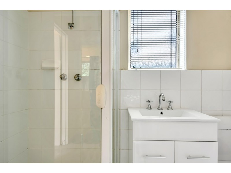 5/1A Hartland Avenue, Black Forest SA 5035