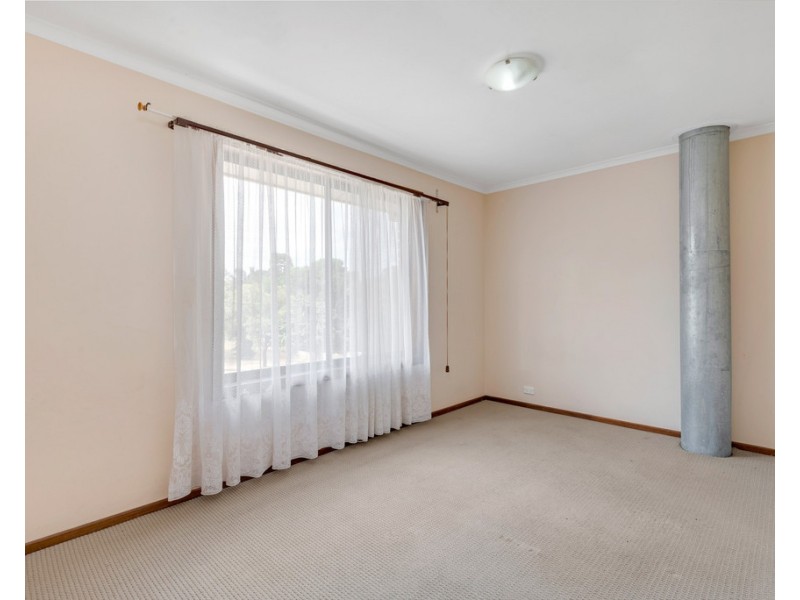 8 Fryer Street, Hallett Cove SA 5158