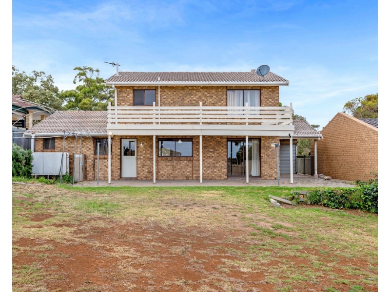 8 Fryer Street, Hallett Cove SA 5158