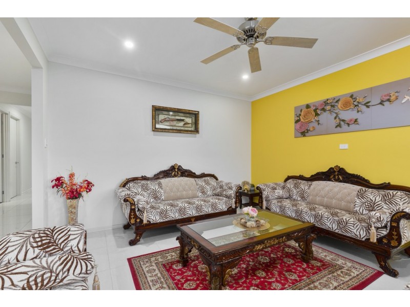 12 Scope Road, Woodcroft SA 5162