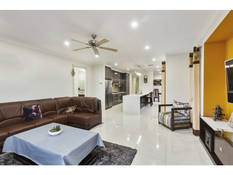 12 Scope Road, Woodcroft SA 5162