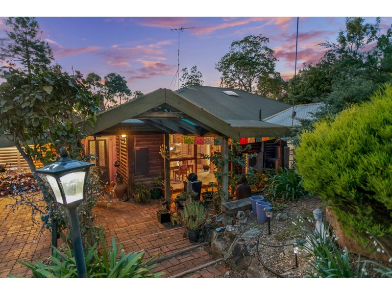 1 Thornbill Crescent, Coromandel Valley SA 5051
