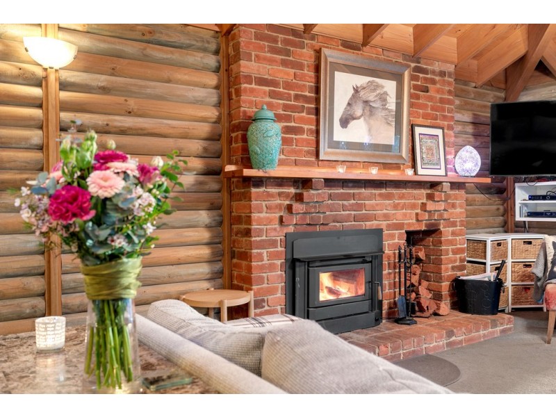 1 Thornbill Crescent, Coromandel Valley SA 5051