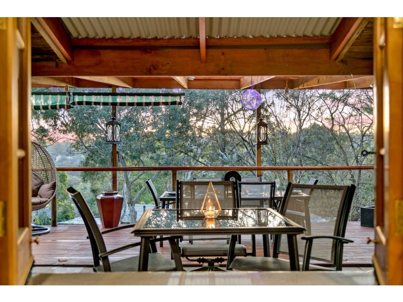 1 Thornbill Crescent, Coromandel Valley SA 5051