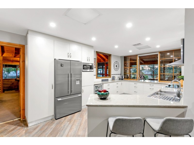 1 Thornbill Crescent, Coromandel Valley SA 5051