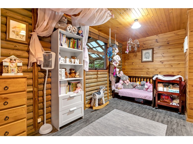 1 Thornbill Crescent, Coromandel Valley SA 5051