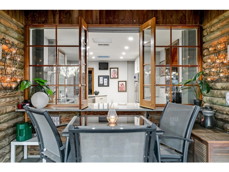 1 Thornbill Crescent, Coromandel Valley SA 5051