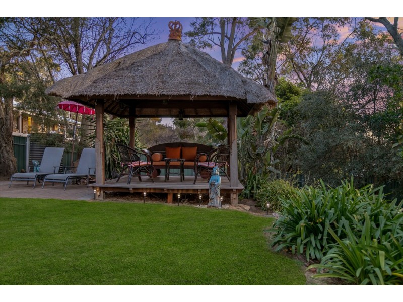 1 Thornbill Crescent, Coromandel Valley SA 5051