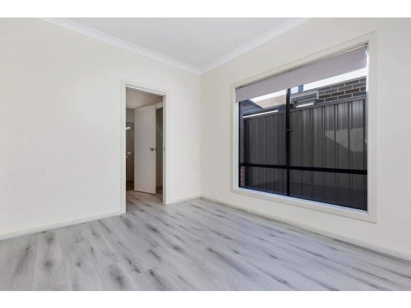 13a Australian Avenue, Clovelly Park SA 5042