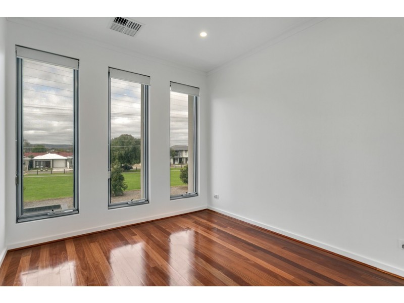 24 Birdwood Terrace, North Plympton SA 5037