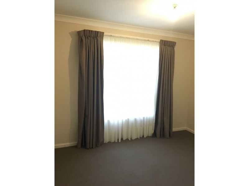 25 Desmond Road, Hackham SA 5163