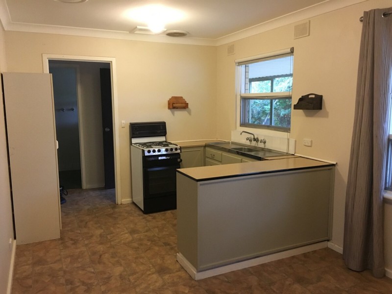 25 Desmond Road, Hackham SA 5163