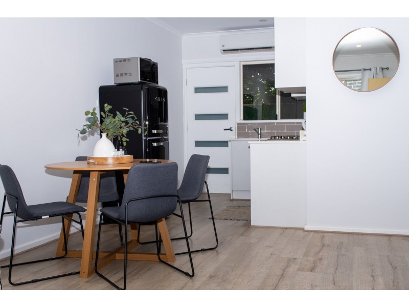 2/18 Cliff Street, Glenelg East SA 5045