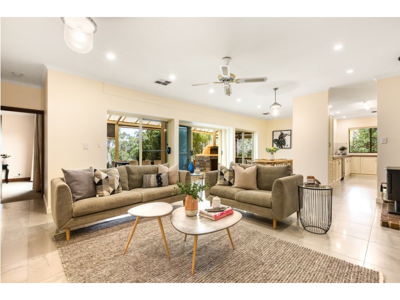 12 Hillview Street, Crafers West SA 5152