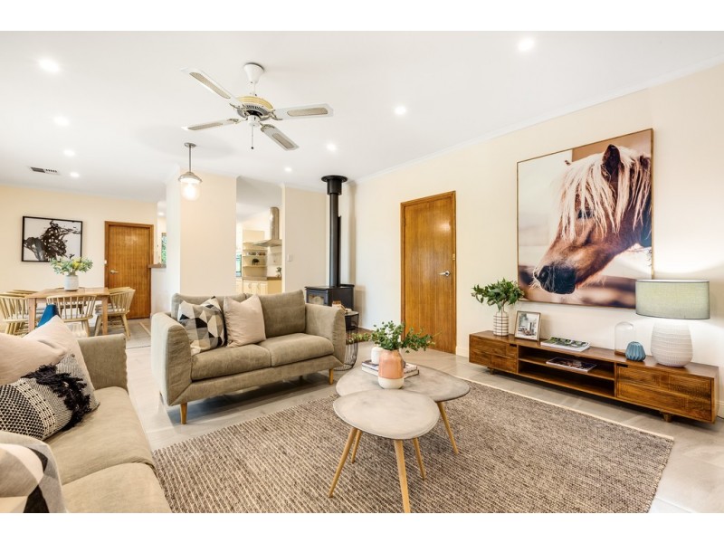 12 Hillview Street, Crafers West SA 5152