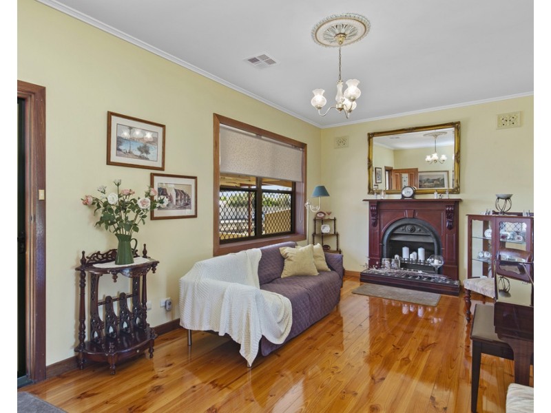 6 Stroma Road, Marion SA 5043