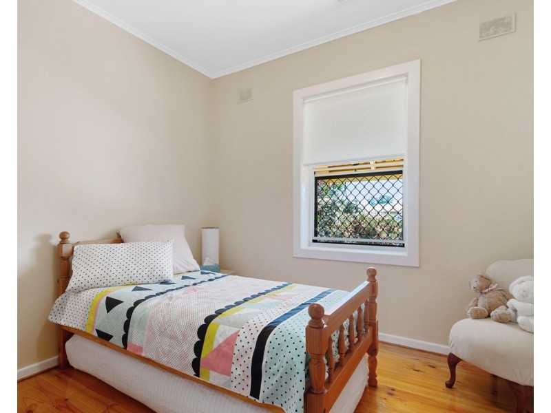 6 Stroma Road, Marion SA 5043