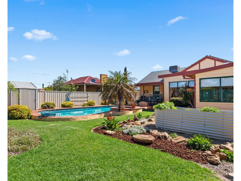 6 Stroma Road, Marion SA 5043