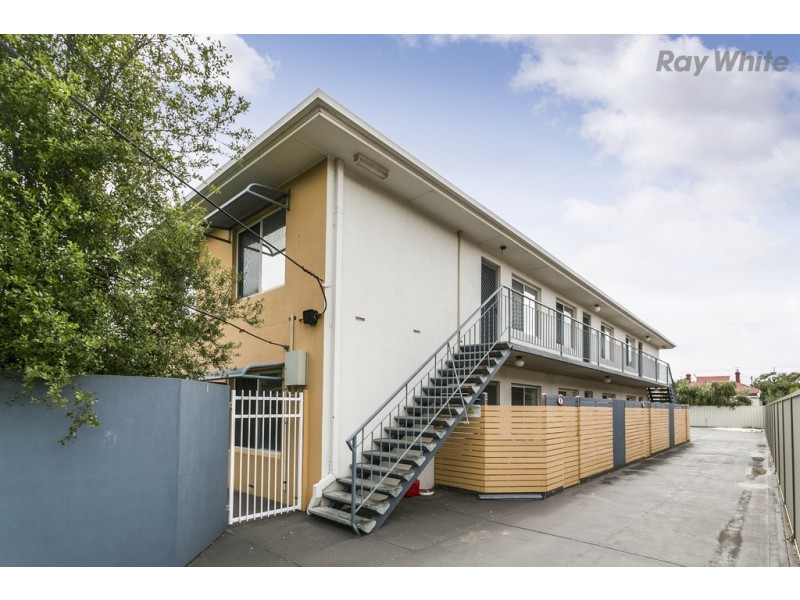 4/26 Wellington Street, Glandore SA 5037