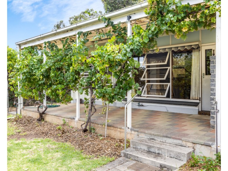 4 Sweetwater Street, Seacombe Gardens SA 5047