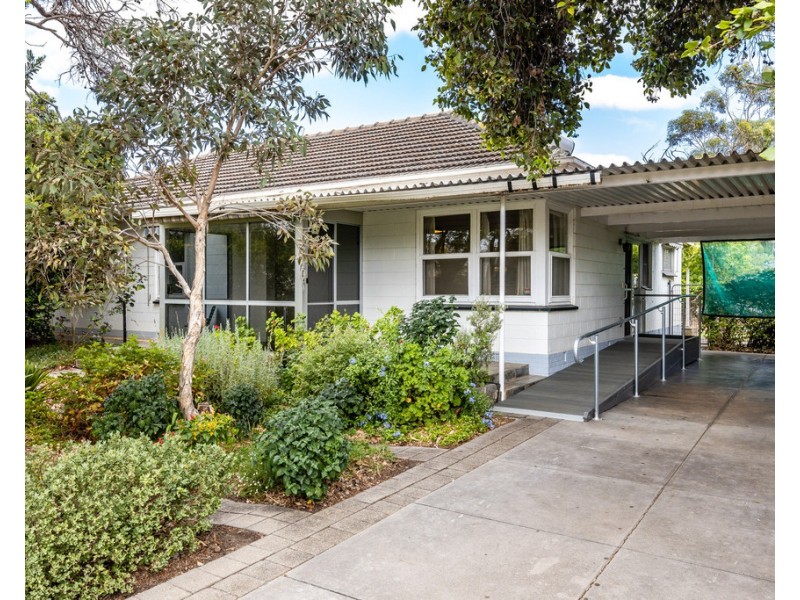 4 Sweetwater Street, Seacombe Gardens SA 5047