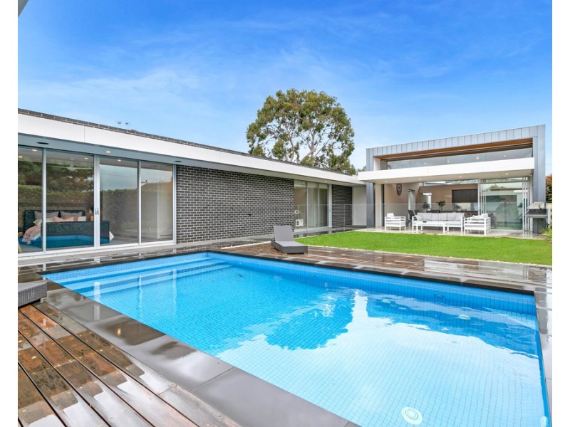 33 Ballara Avenue, Warradale SA 5046