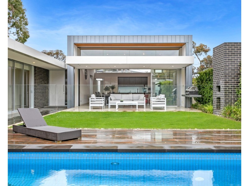 33 Ballara Avenue, Warradale SA 5046