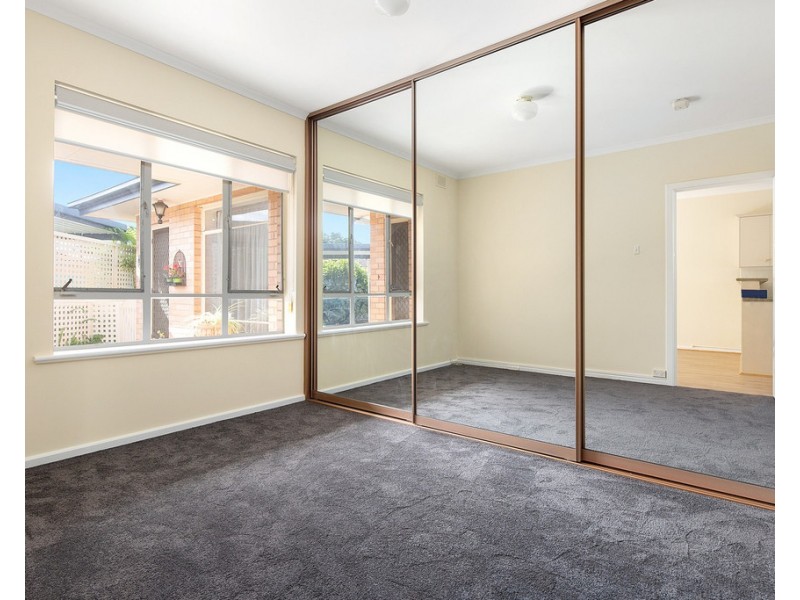 4/8 Golflands Terrace, Glenelg North SA 5045