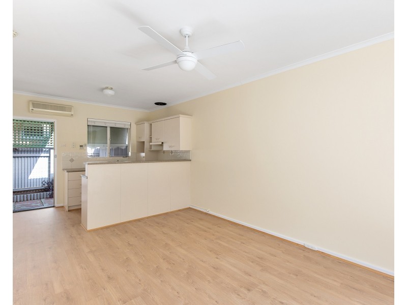 4/8 Golflands Terrace, Glenelg North SA 5045