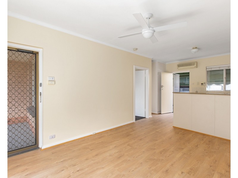 4/8 Golflands Terrace, Glenelg North SA 5045