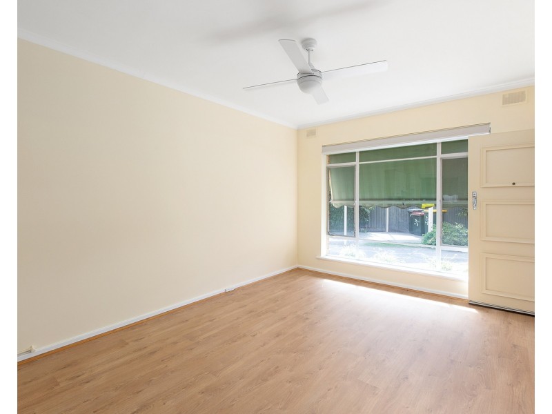 4/8 Golflands Terrace, Glenelg North SA 5045