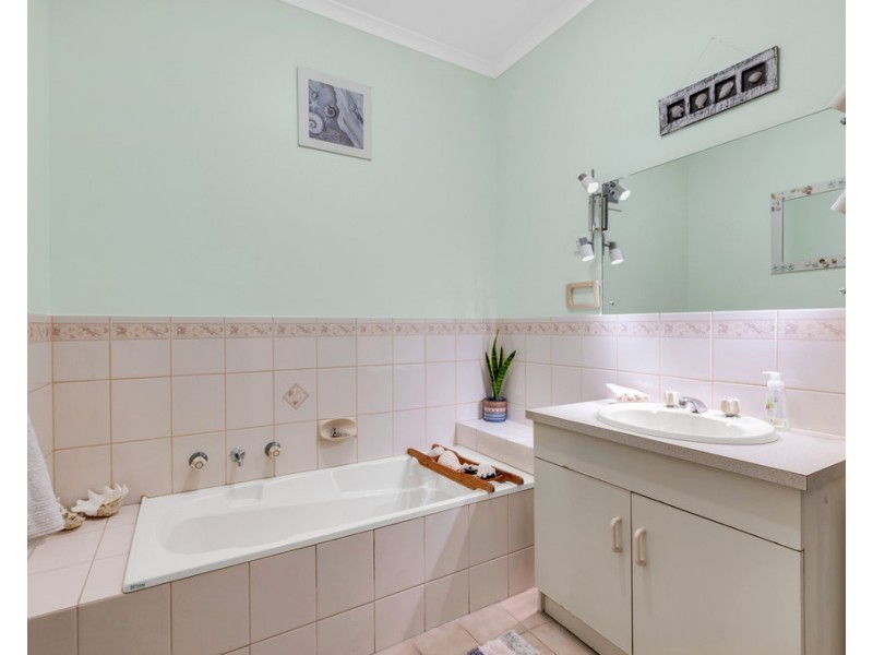 2/23 Bower Road, Semaphore South SA 5019