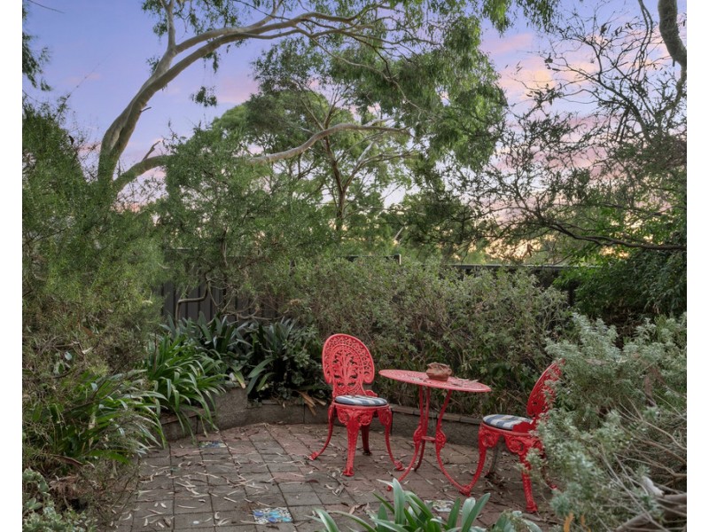 12 Currawong Crescent, Coromandel Valley SA 5051