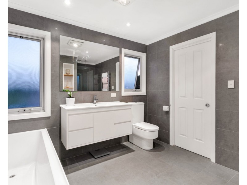 1 Nimboya Road, Marino SA 5049