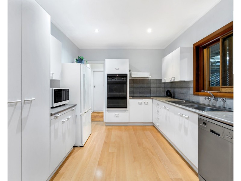 1 Nimboya Road, Marino SA 5049